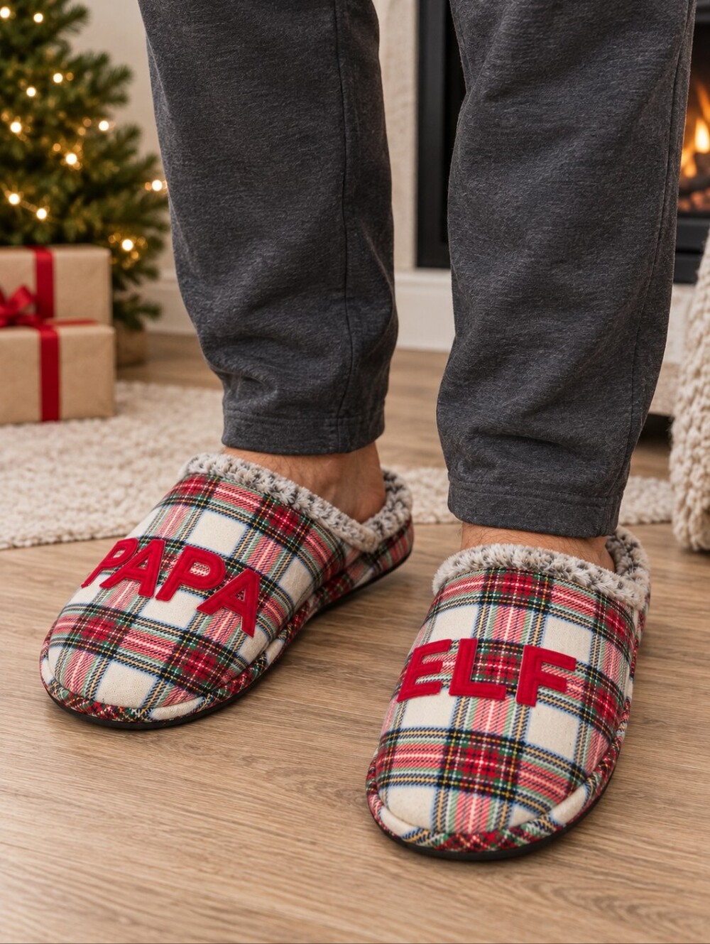 Wondershop Papa Elf Plaid Slide Slippers Faux Fur Slippers Men Size L Red 11-12